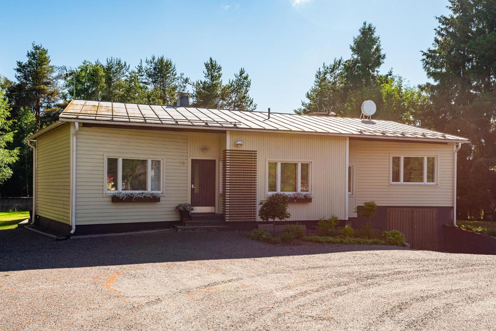 Villa Metsamarkku - Jacuzzi & Sauna Pori Extérieur photo